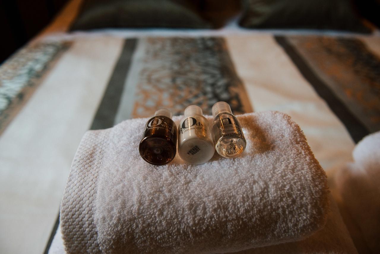 La Suite Romantique Avec Jacuzzi Au Coeur De 페르피냥 외부 사진