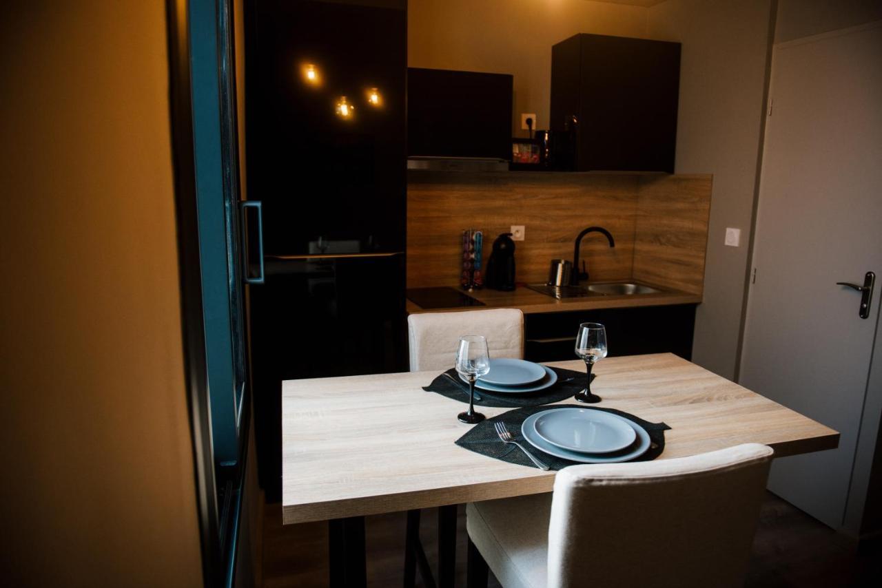 La Suite Romantique Avec Jacuzzi Au Coeur De 페르피냥 외부 사진
