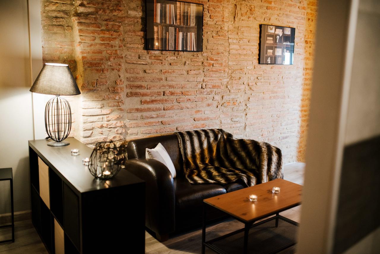 La Suite Romantique Avec Jacuzzi Au Coeur De 페르피냥 외부 사진