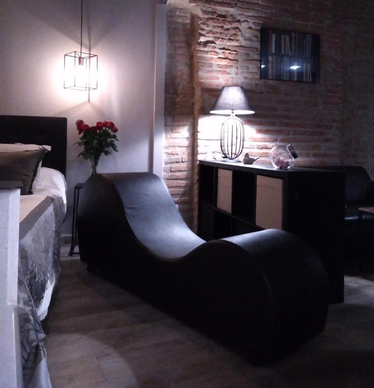 La Suite Romantique Avec Jacuzzi Au Coeur De 페르피냥 외부 사진